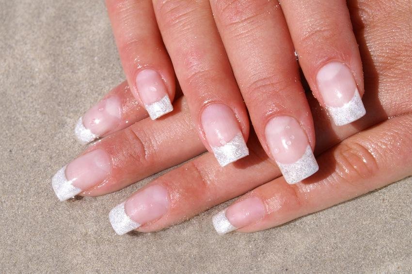 nägel french weiß glitzer